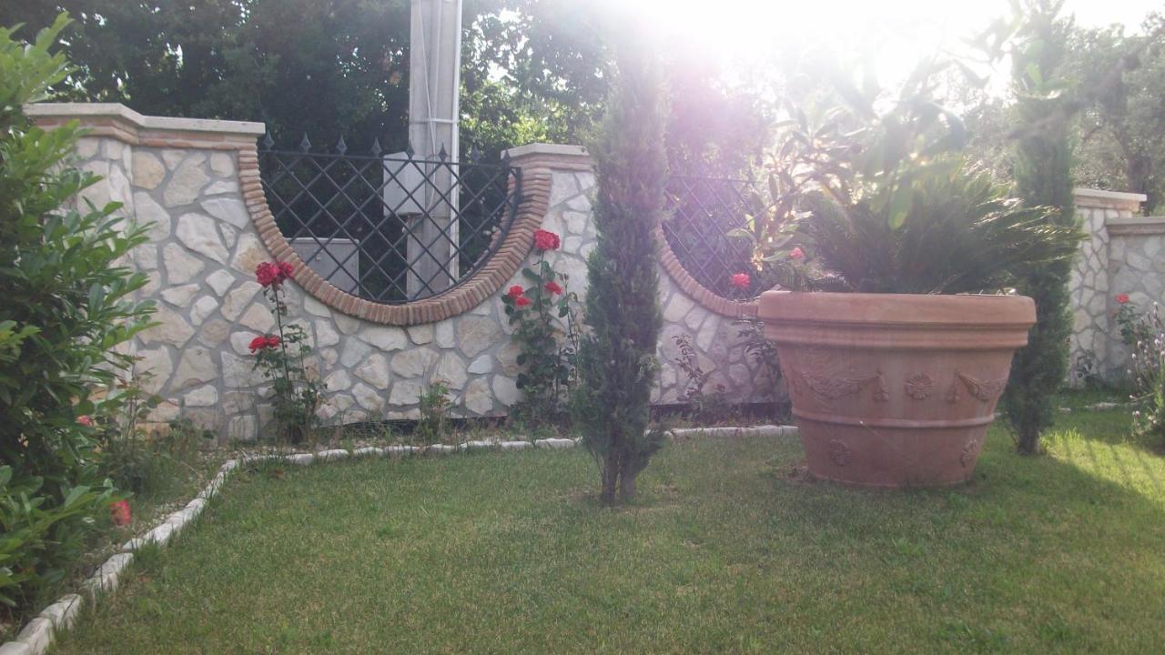 לינה וארוחת בוקר Canneto  Il Giardino Degli Ulivi מראה חיצוני תמונה